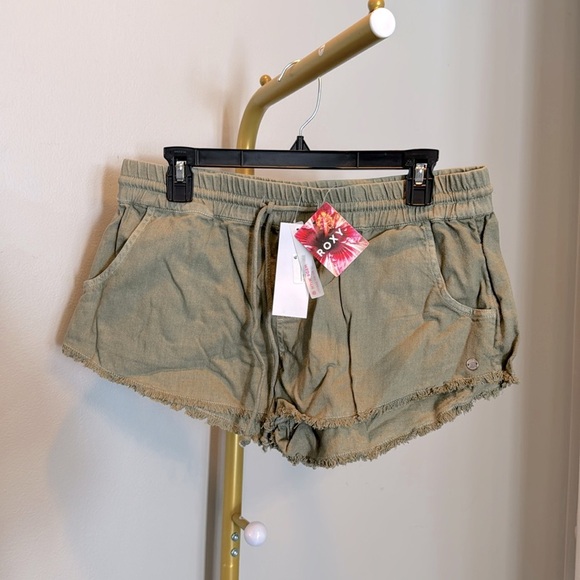 Roxy scenic route drab green shorts NWT L - Picture 1 of 10